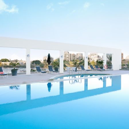 Hotel Stamford Plaza Brisbane Exteriér fotografie The pool at the hotel