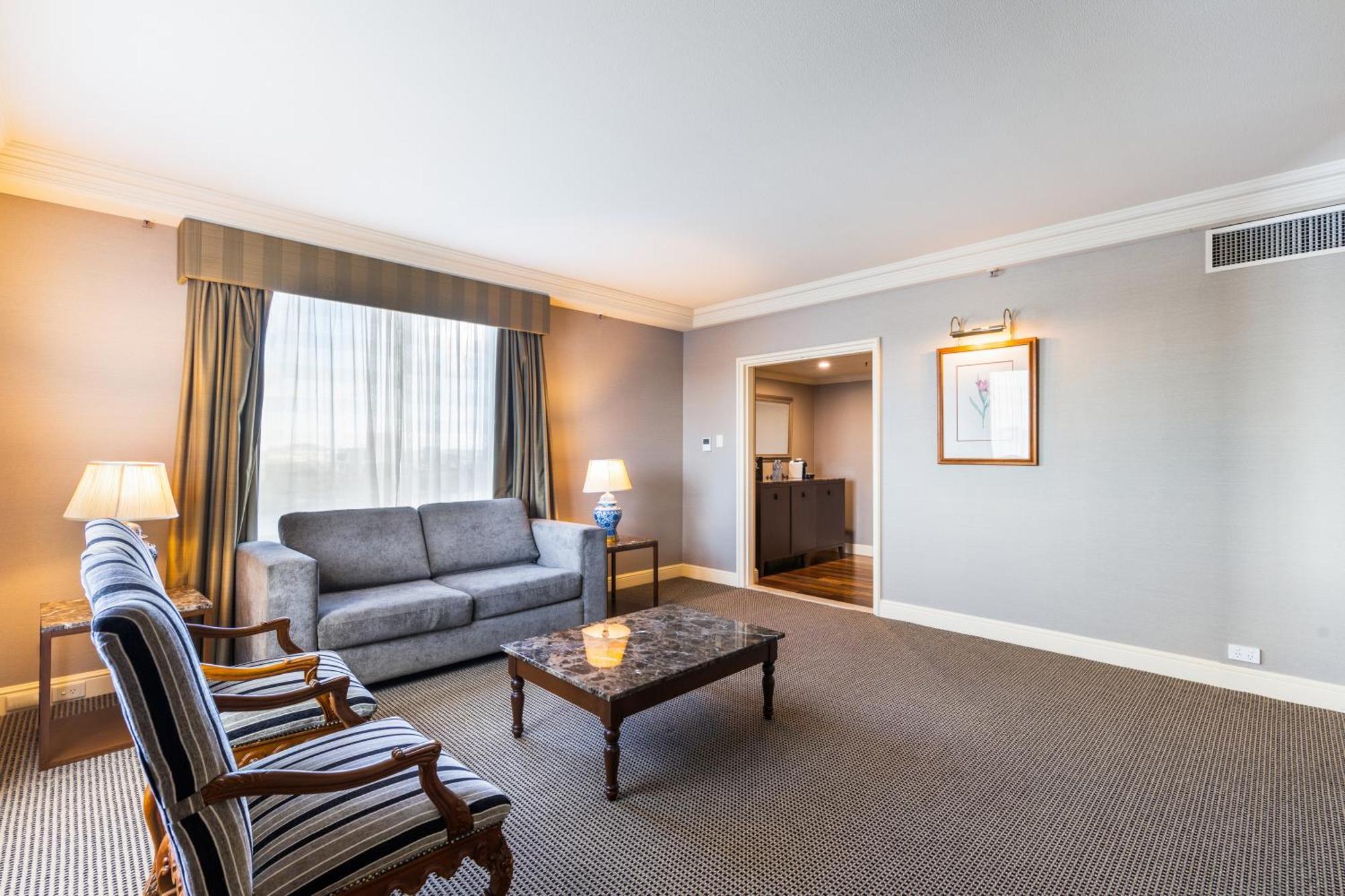 Hotel Stamford Plaza Brisbane Exteriér fotografie A living room at the hotel
